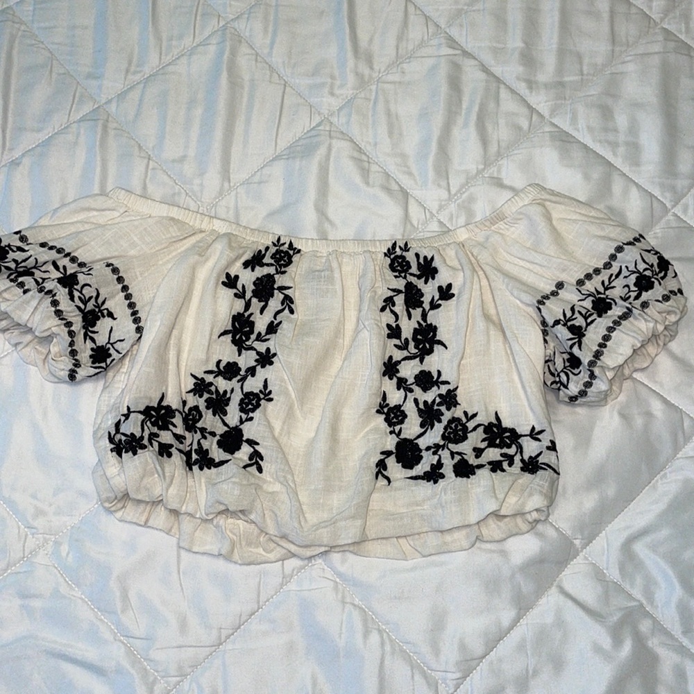 Off The Shoulder Flower Crop Top!
